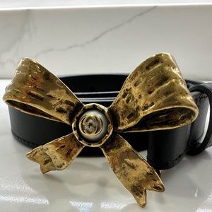 GUCCI Black Leather Pearl Bow Buckle Belt